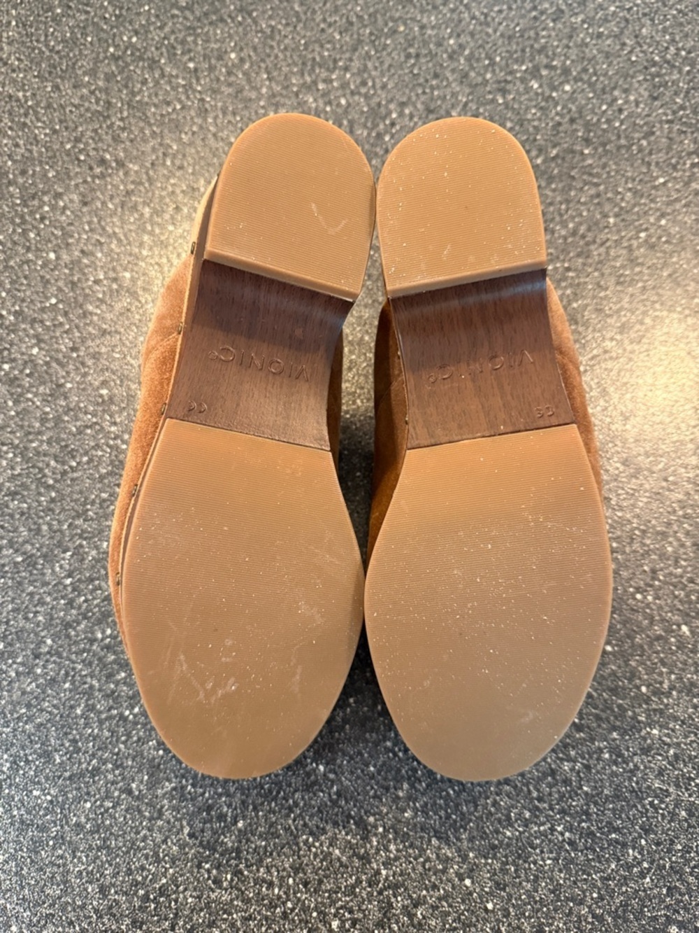 Women’s Vionic Chestnut Suede Slip-On Mule Clogs - size 7 - Picture 3 of 5